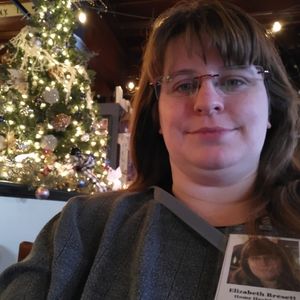 Meet your Posher, Elizabeth